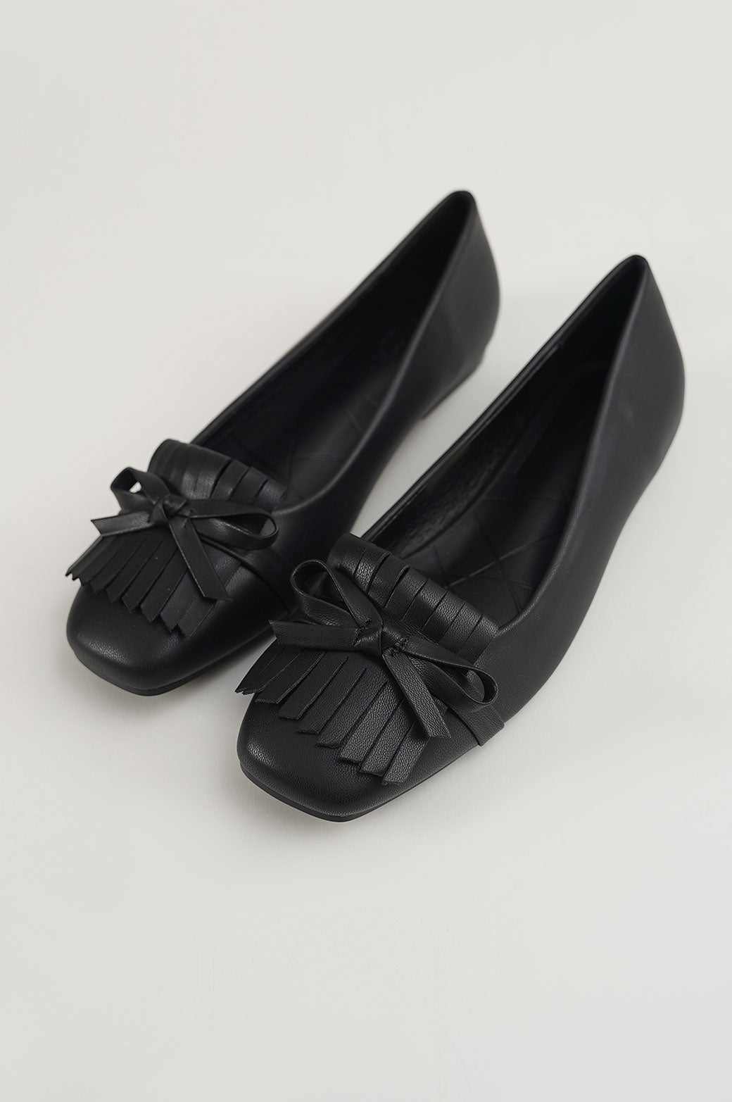 BLACK MADDIE MAMA LOAFERS
