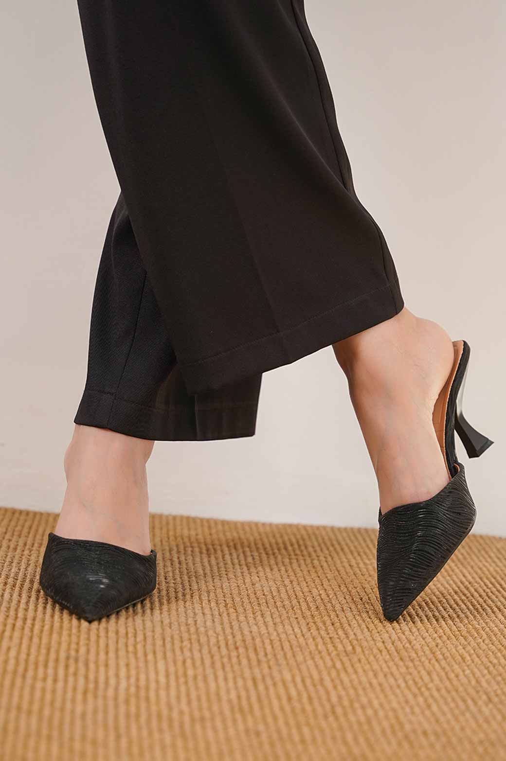 BLACK SHIMMER MIDI HEEL