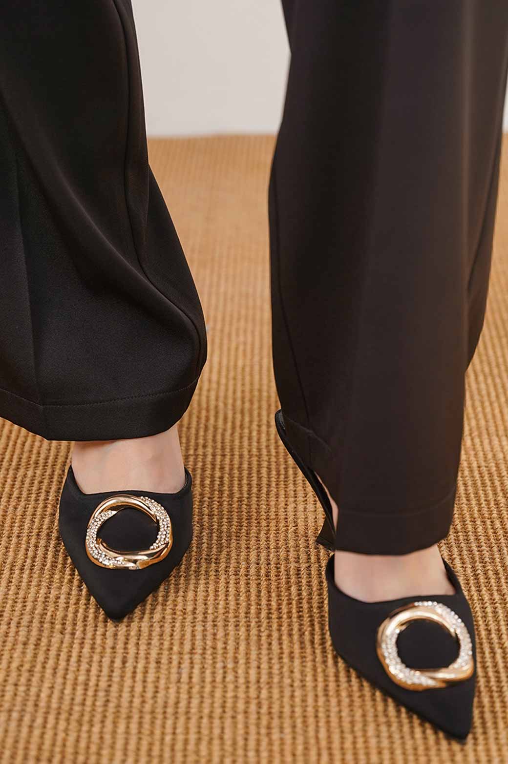 BLACK CHER SATIN HEEL