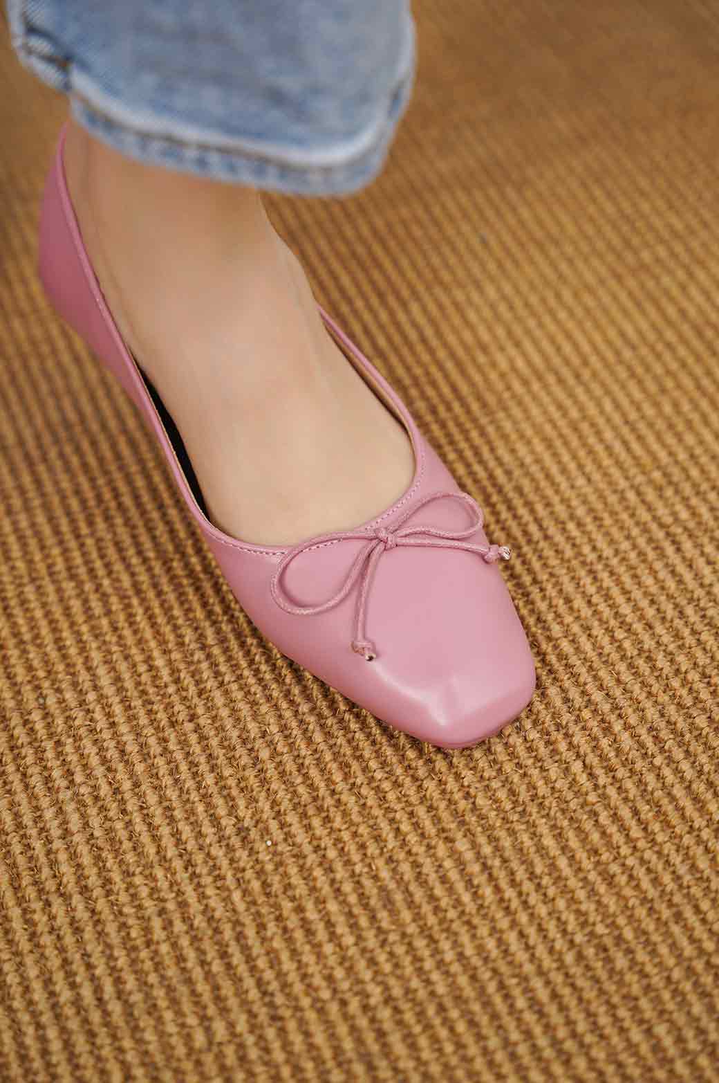 PINK BALLET PUMPS