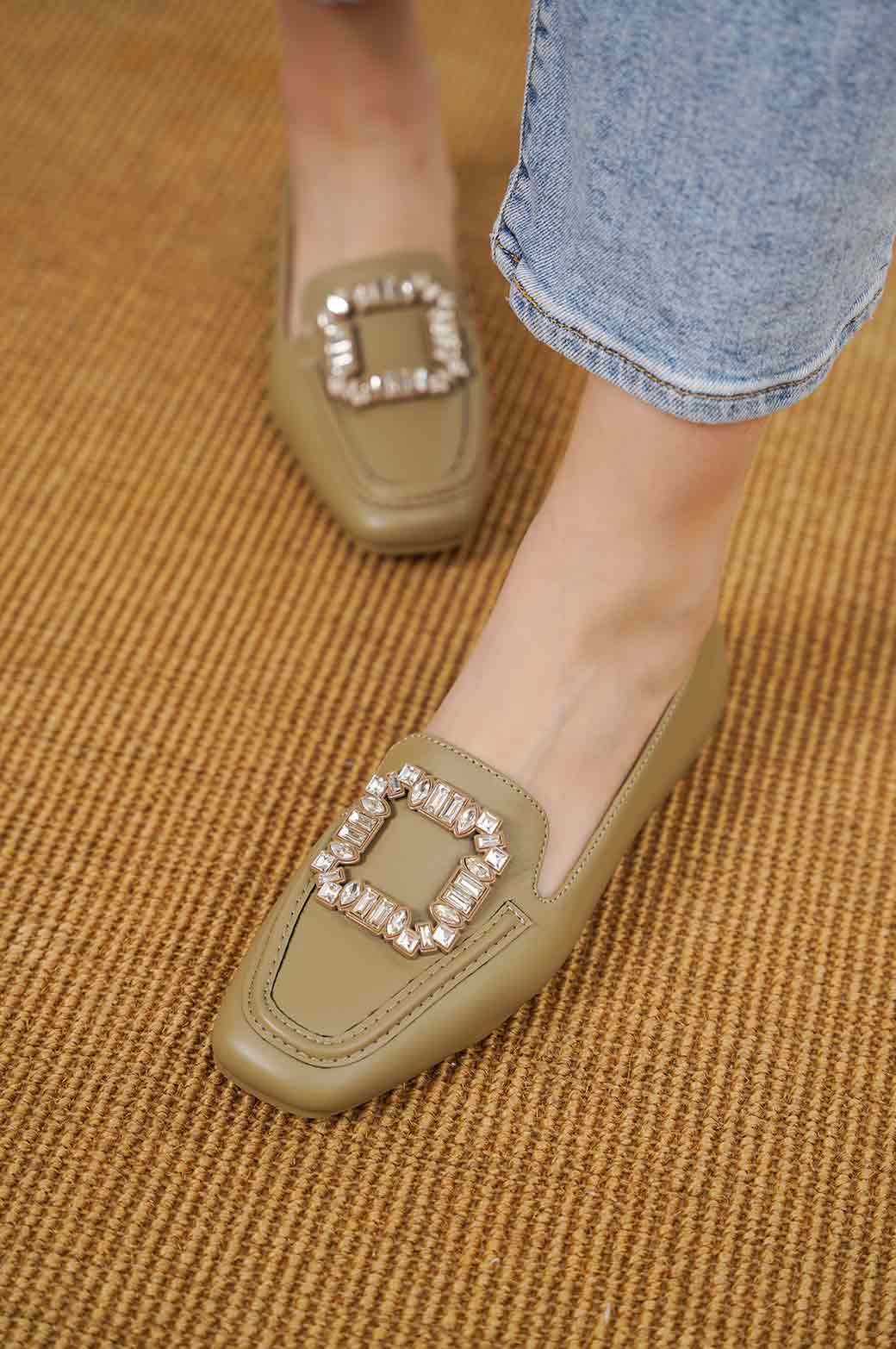 OLIVE EMBELLISHED LOAFER