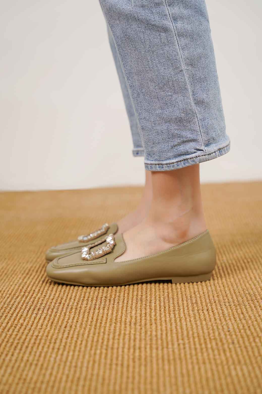 OLIVE EMBELLISHED LOAFER