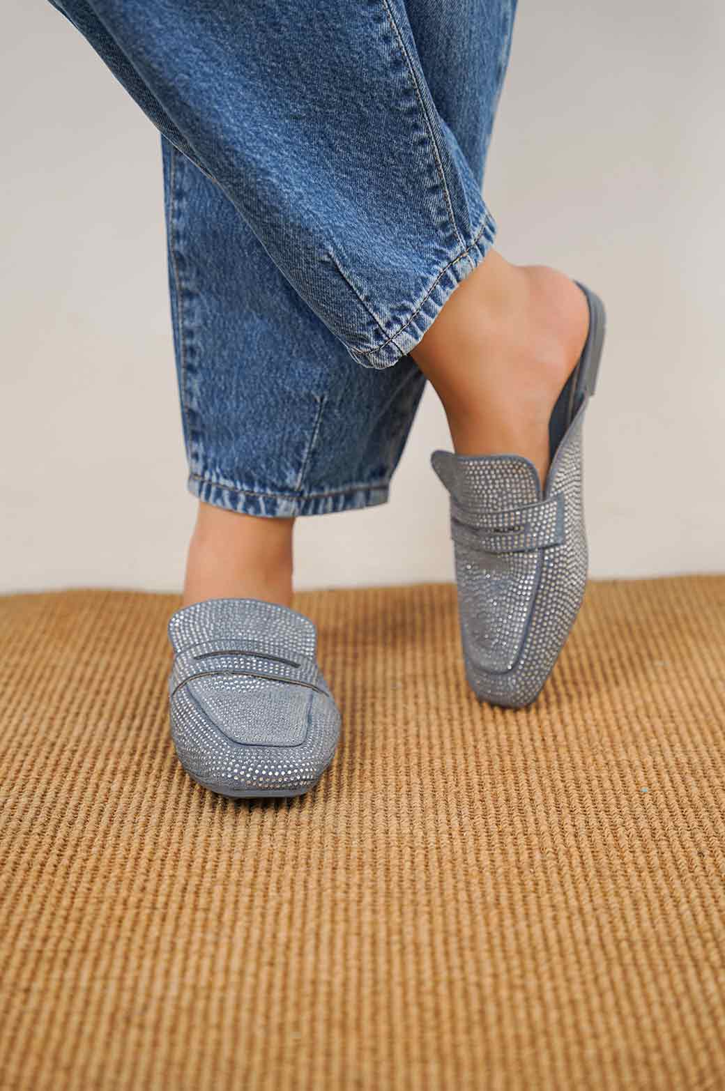 BLUE CRYSTAL SPRAY MULES