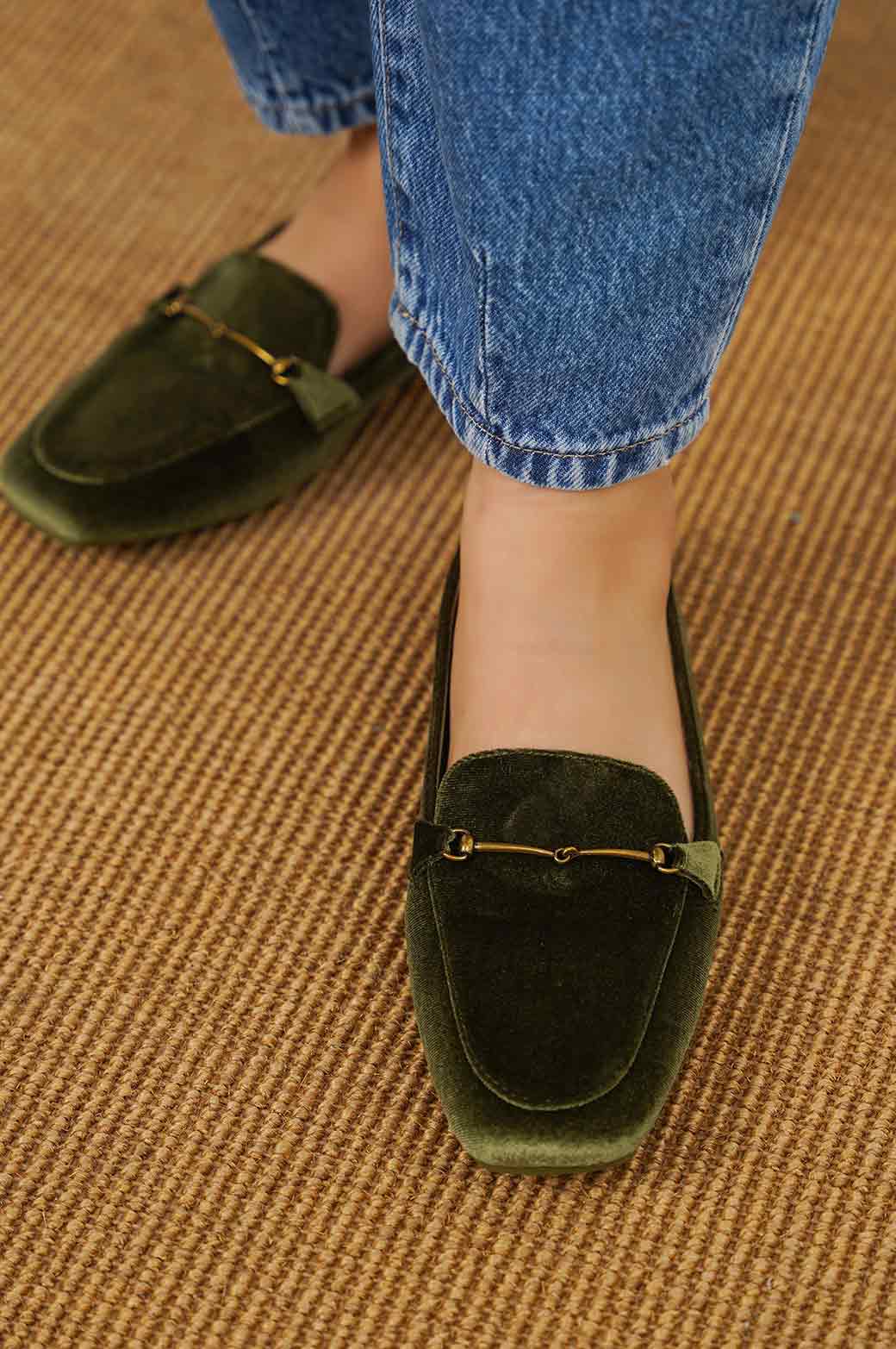 GREEN VELVET LOAFERS