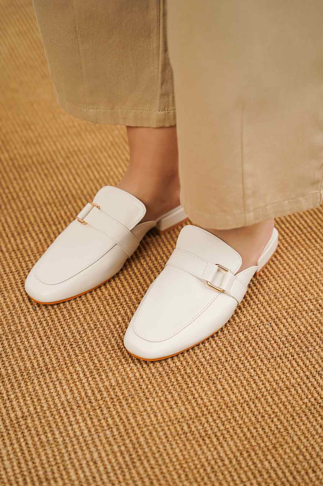 OFF WHITE MINIMALIST MULES