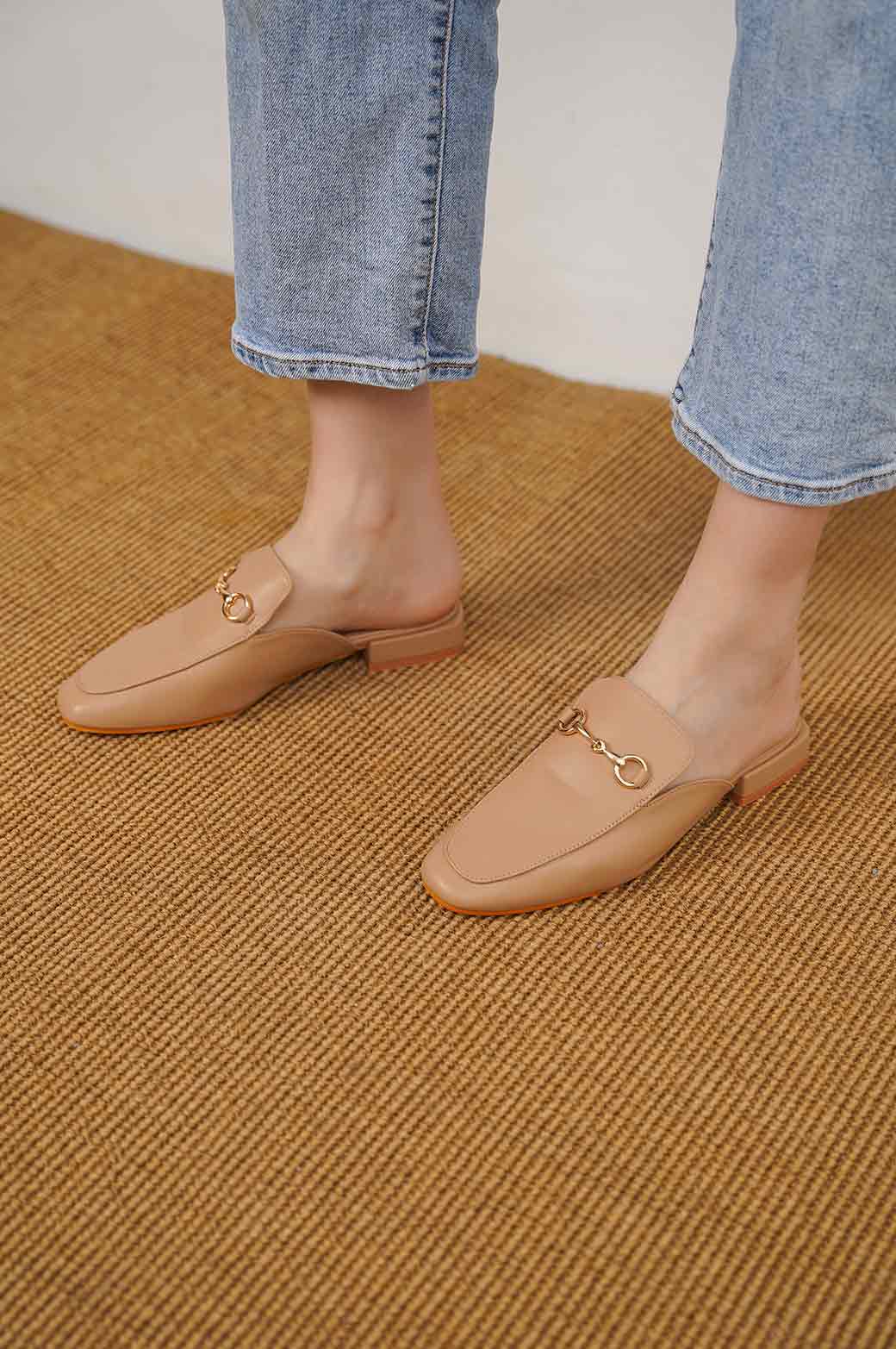 TAN MULES WITH BUCKLE