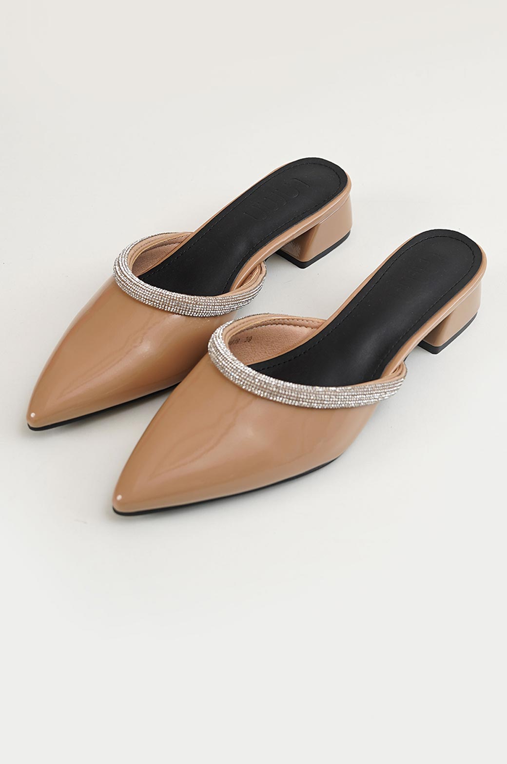 KHAKI POINTED MULES