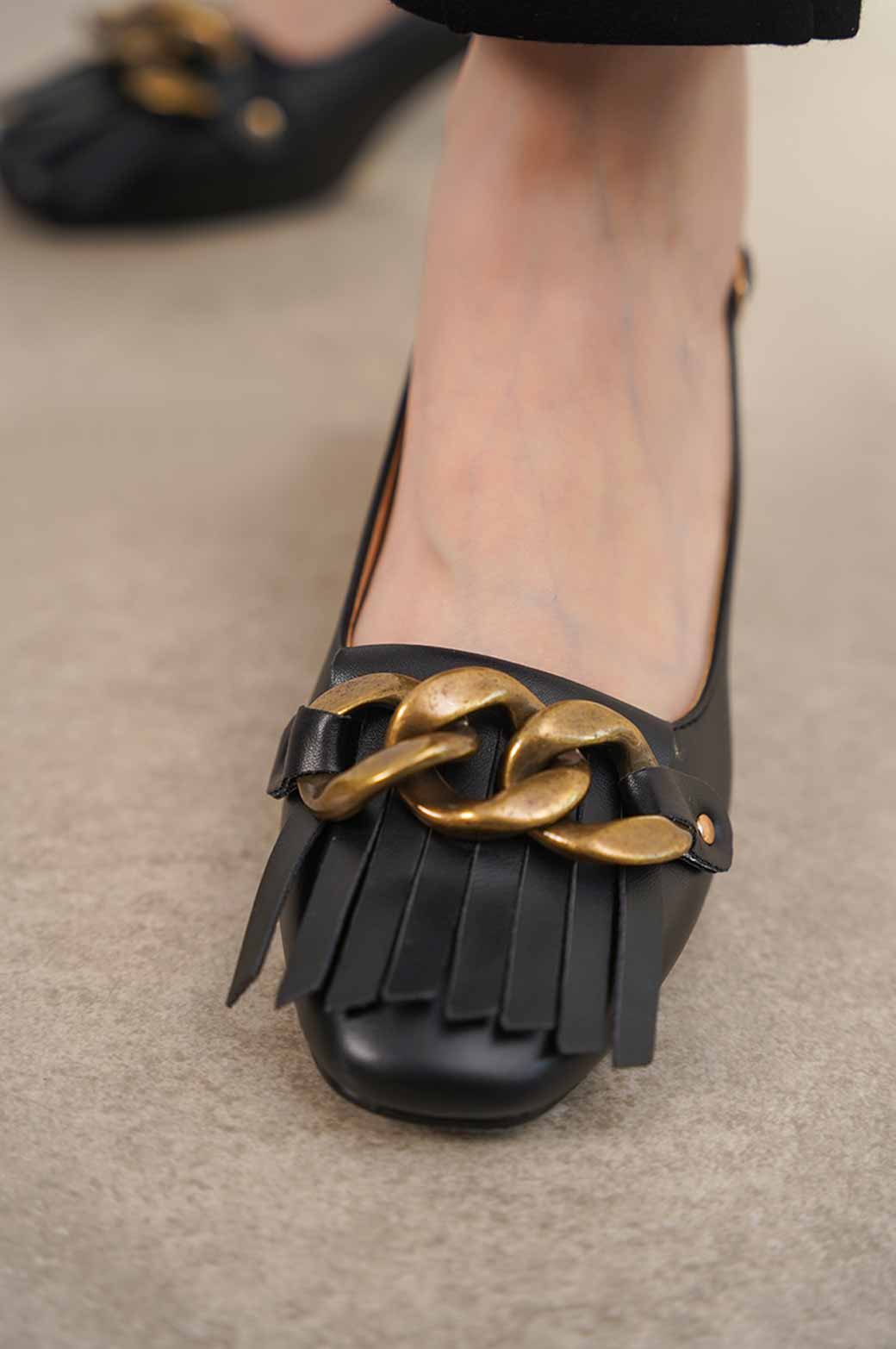 BLACK FRINGED BLOCK HEEL