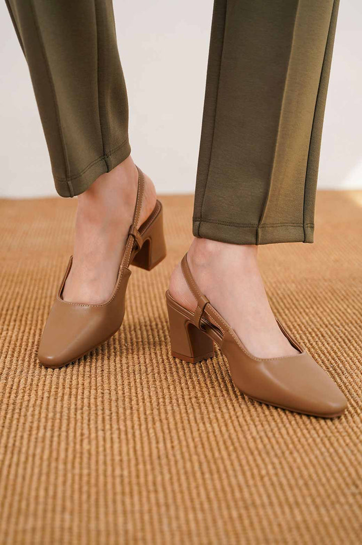 KHAKI EVERYDAY HEEL