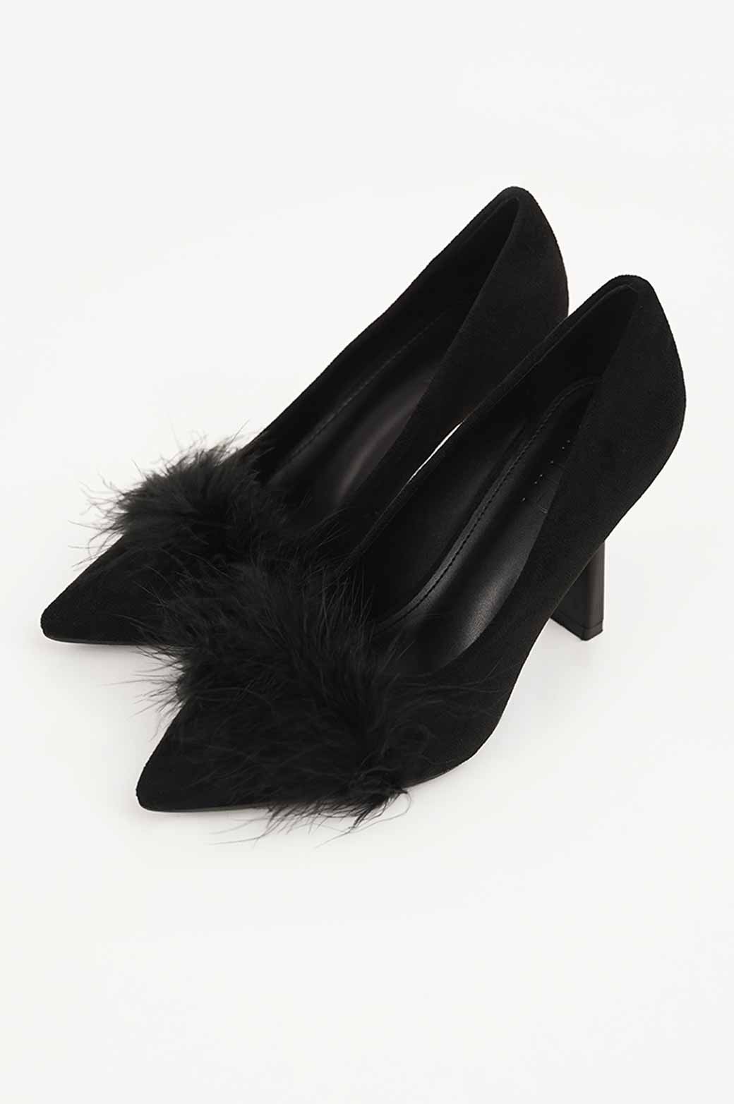 BLACK HEEL WITH FUR