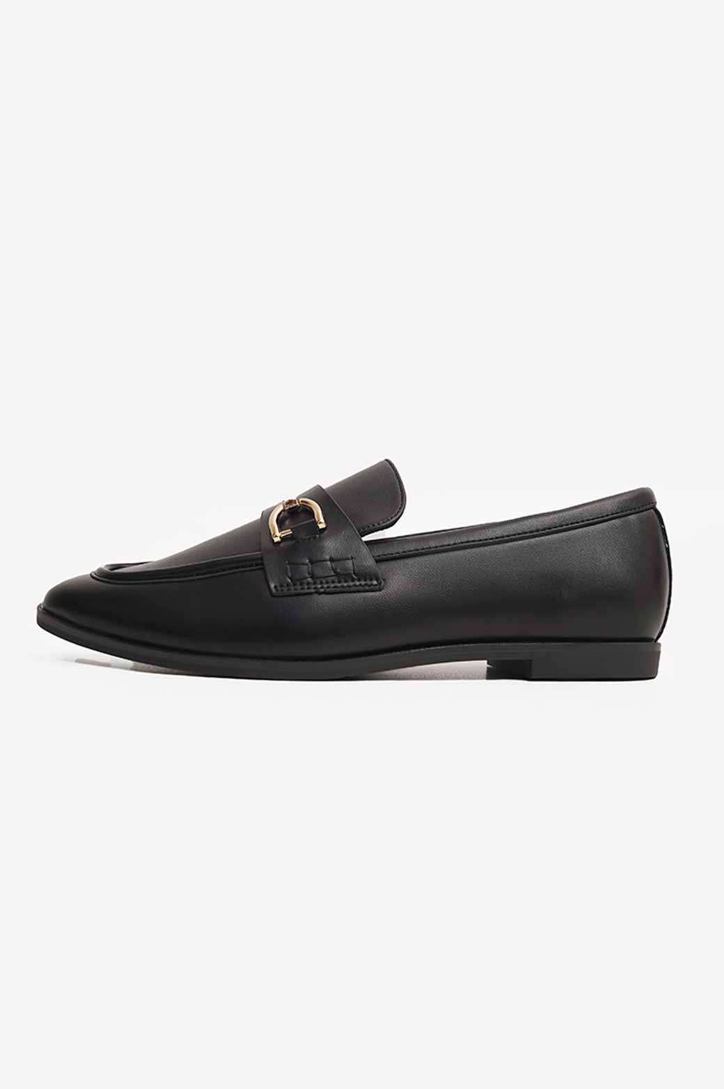 BLACK LOAFERS WITH BUCKLE