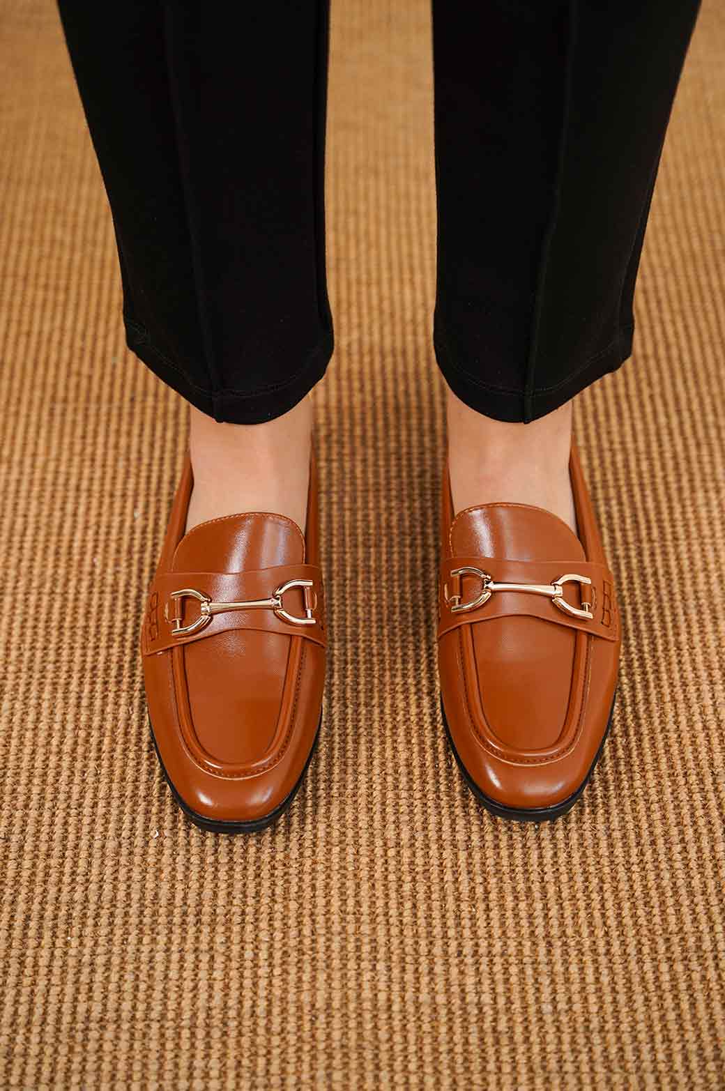 BROWN LOAFERS WITH BUCKLE