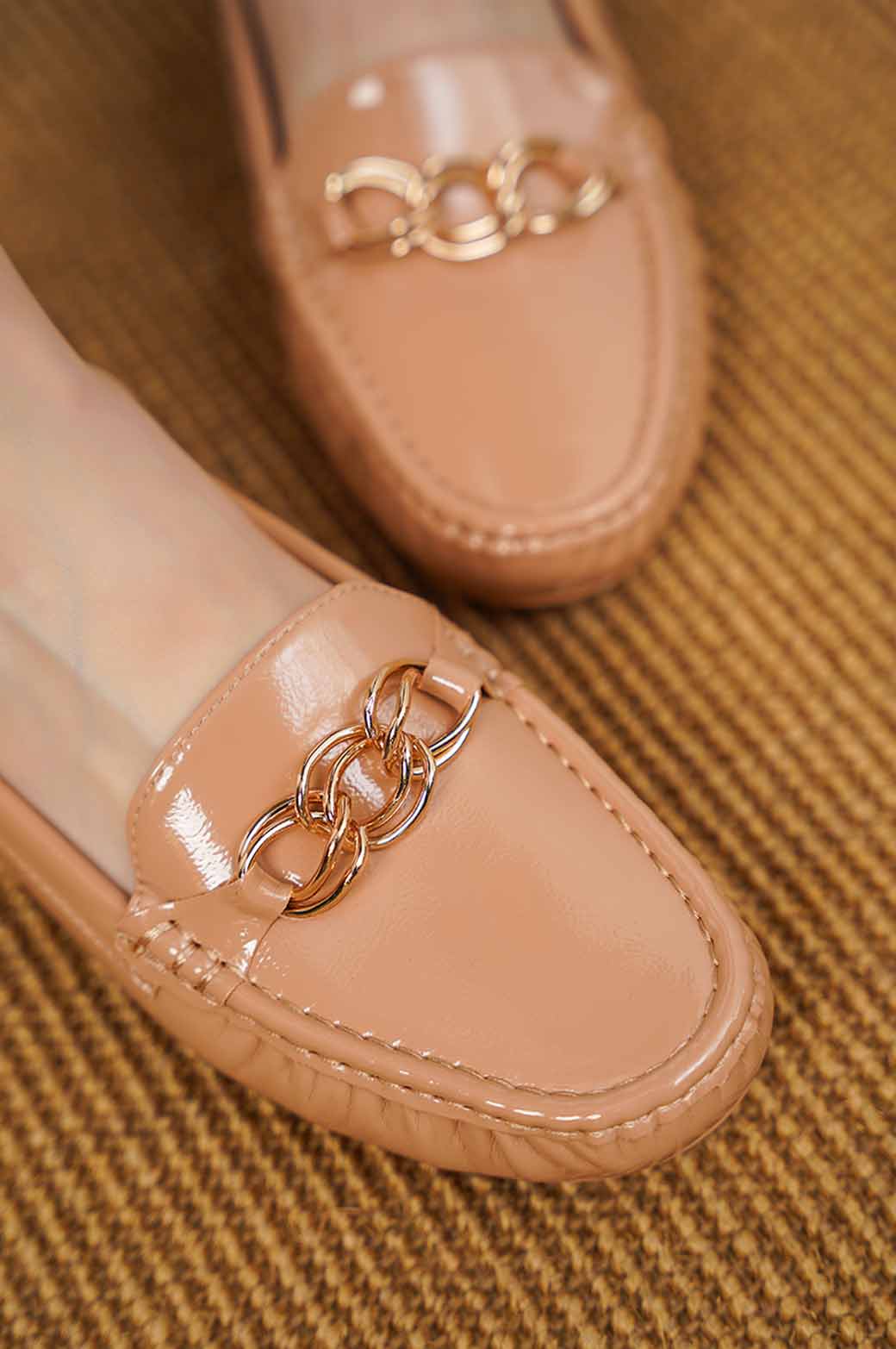 KHAKI COMFY PATENT DRIVERS