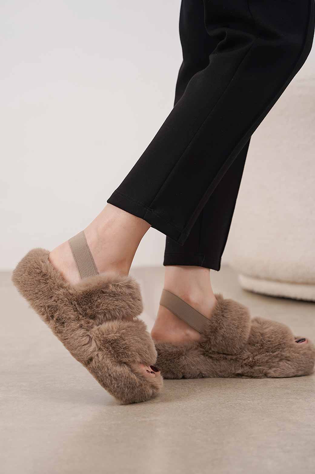 KHAKI PLATFORM FUR SLIDES
