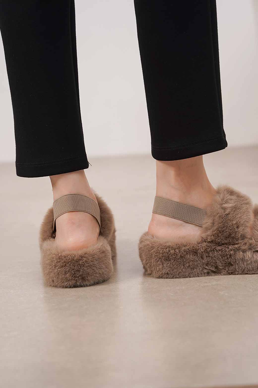 KHAKI PLATFORM FUR SLIDES
