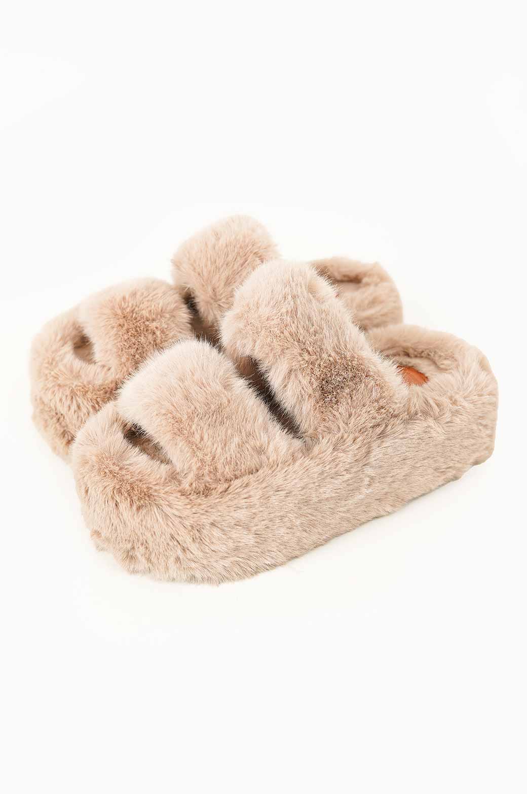 BEIGE PLATFORM FUR SLIDES
