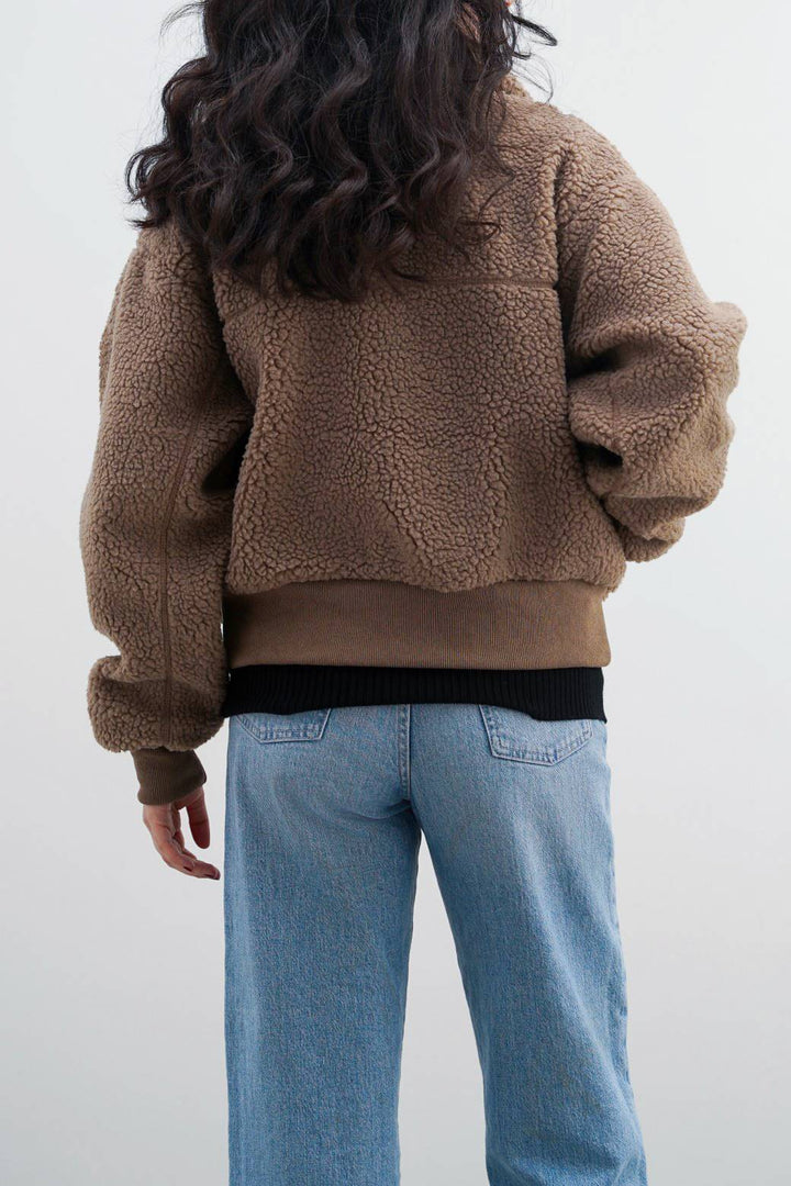 BROWN SHORT SHERPA JACKET