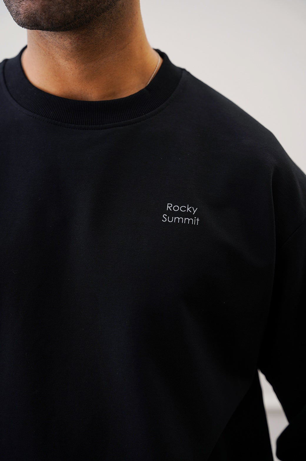 BLACK ROCKY SUMMIT UNISEX SWEATSHIRT