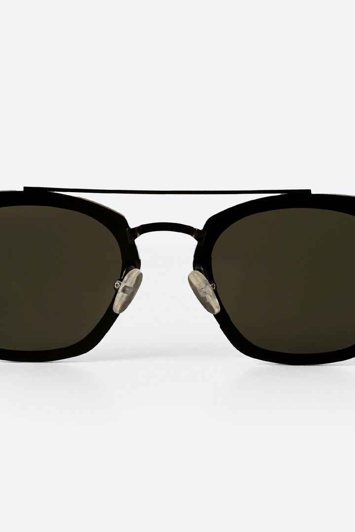 BLACK UNI SUN GLASSES