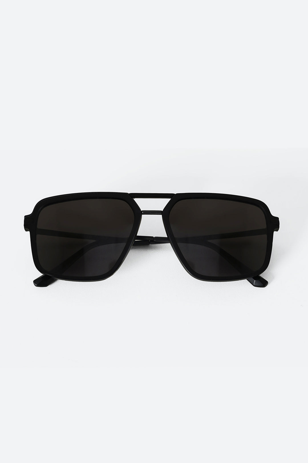 POLAR BLACK