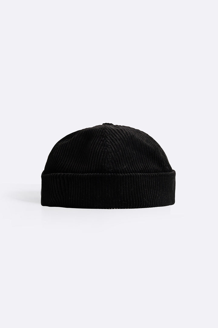 BLACK BEANIE