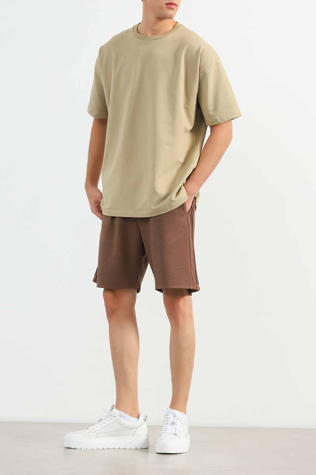 BRWON TEXTURED SHORTS