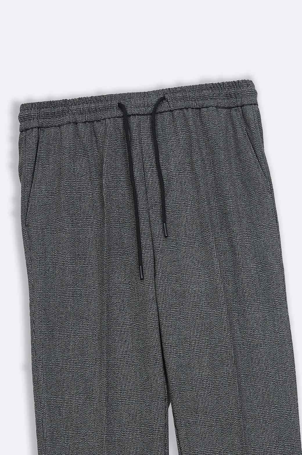 BLACK TEXTURED PANTS