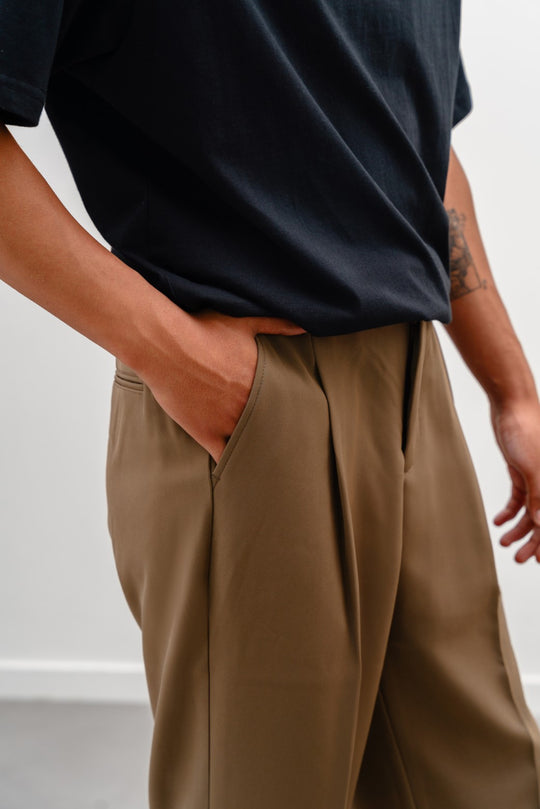 BROWN ADJUSTABLE PANTS
