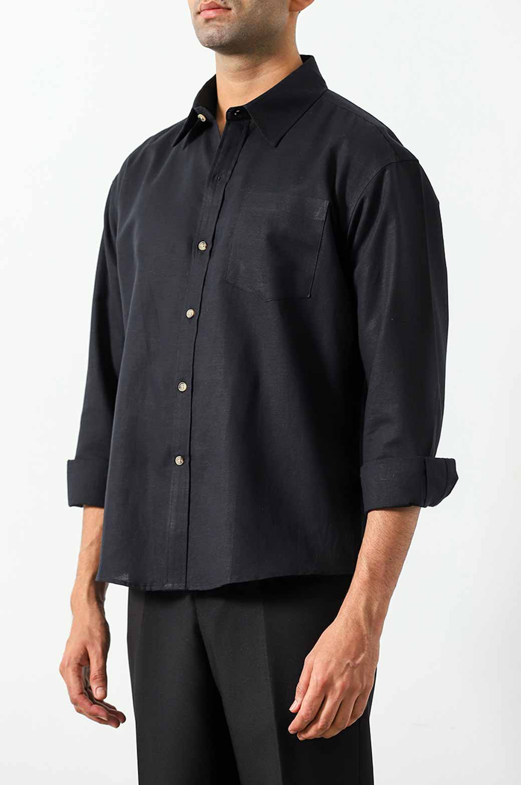 BLACK BASIC SHIRT