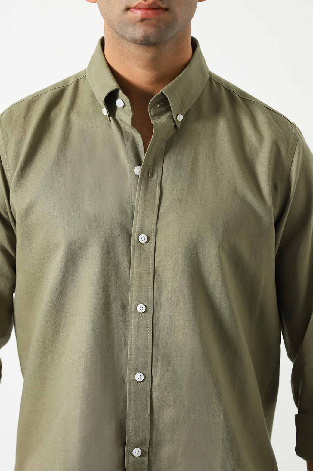 OLIVE LINEN BUTTON DOWN SHIRT