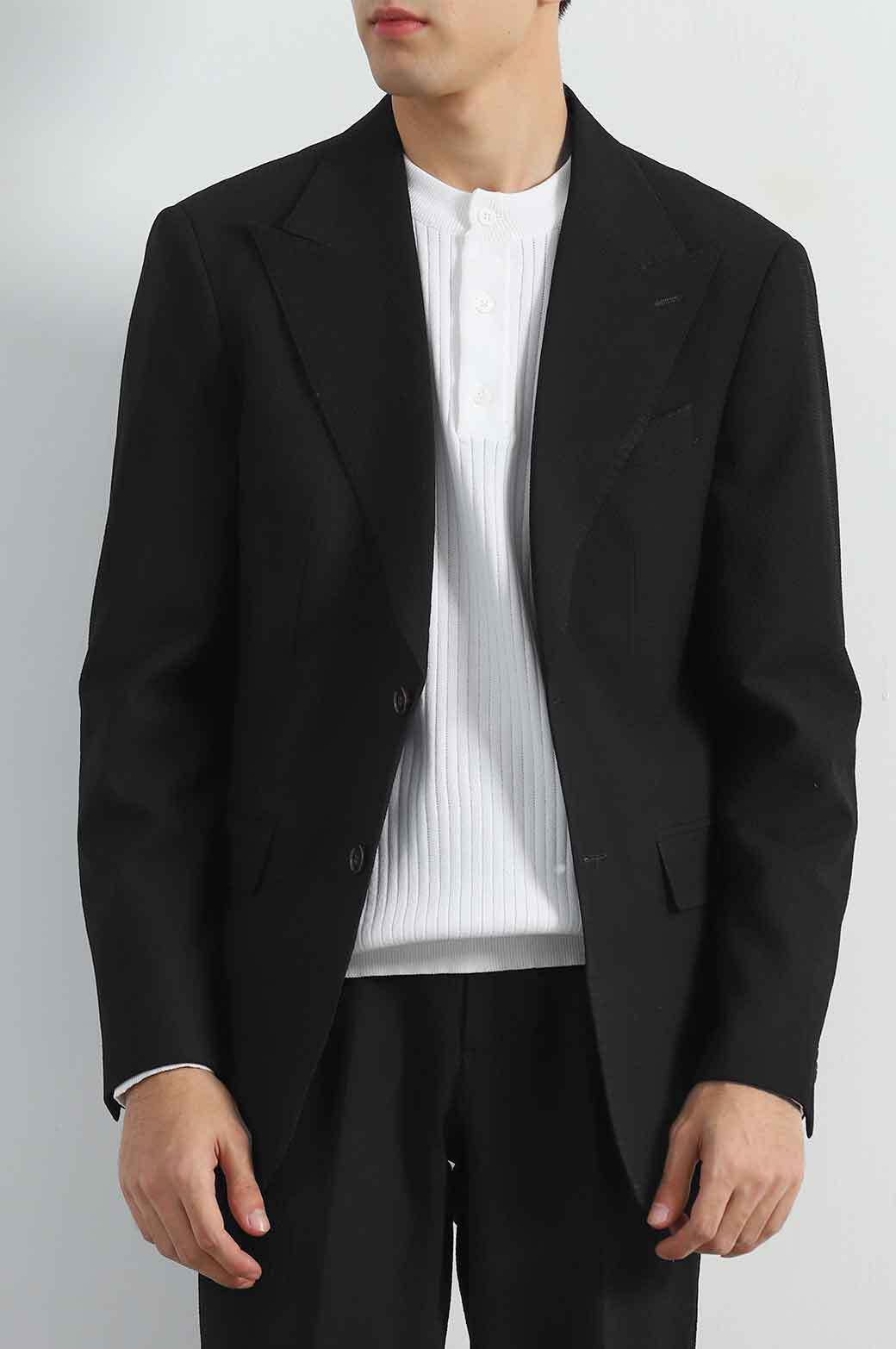 BLACK TEXTURED BLAZER