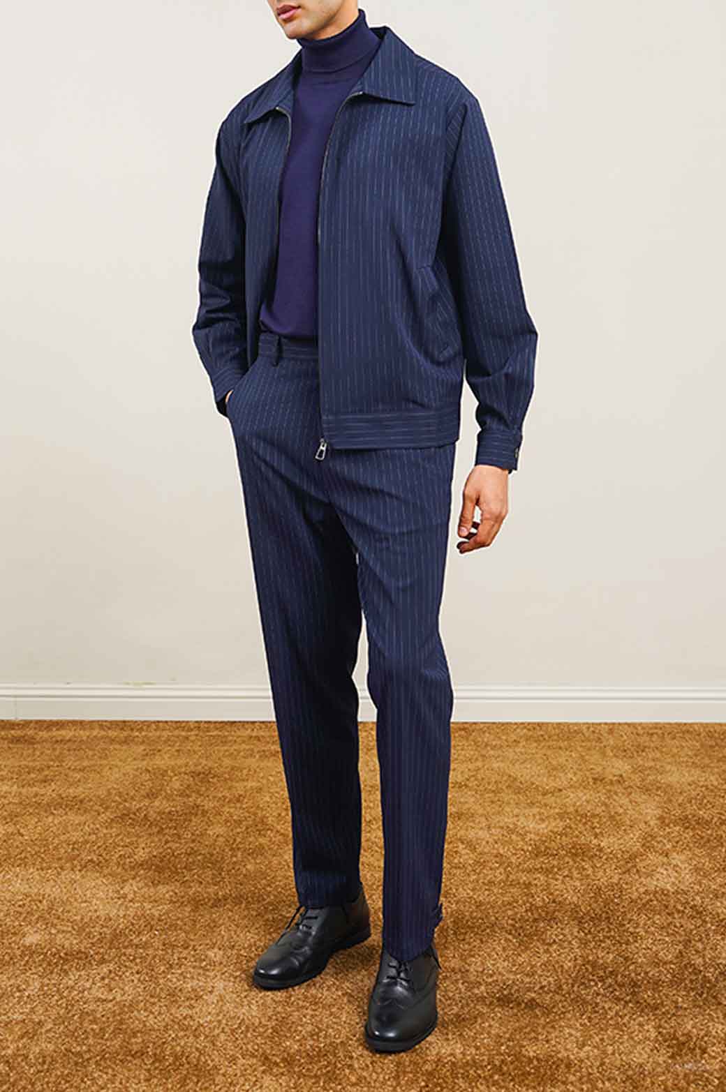 NAVY PINSTRIPE ZIPPER JACKET