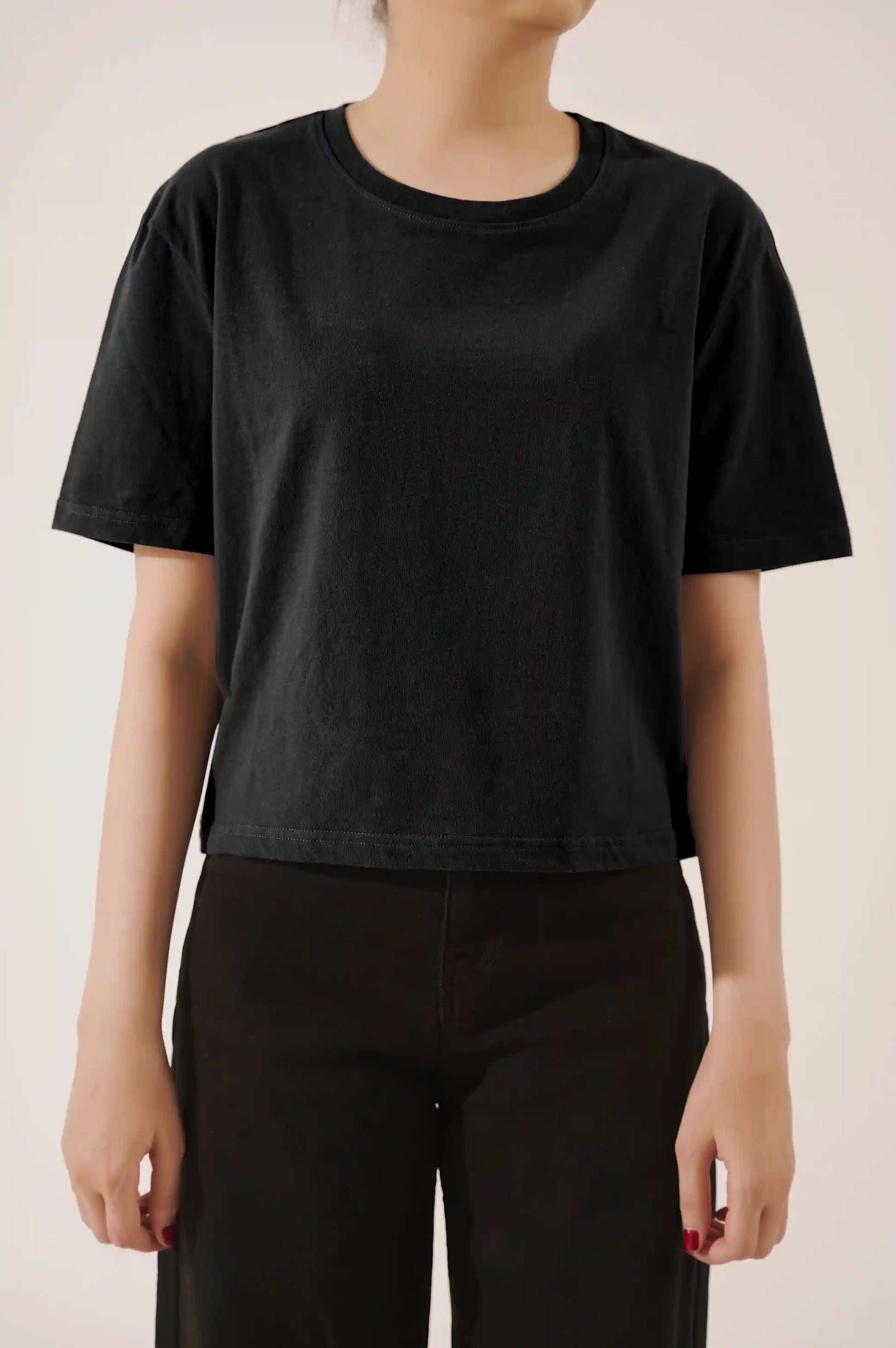 Black CROPPED T-SHIRT