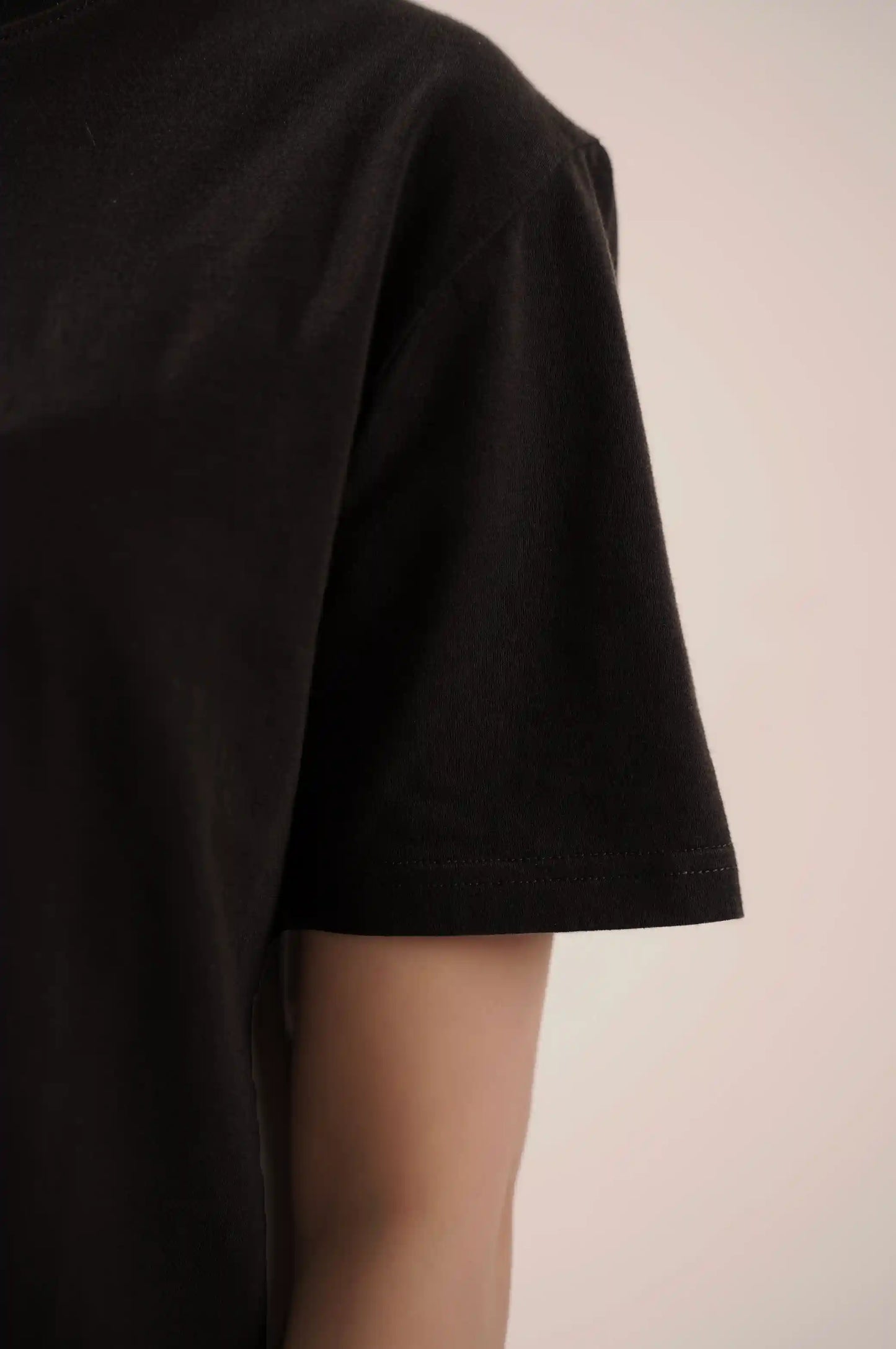 Black CROPPED T-SHIRT