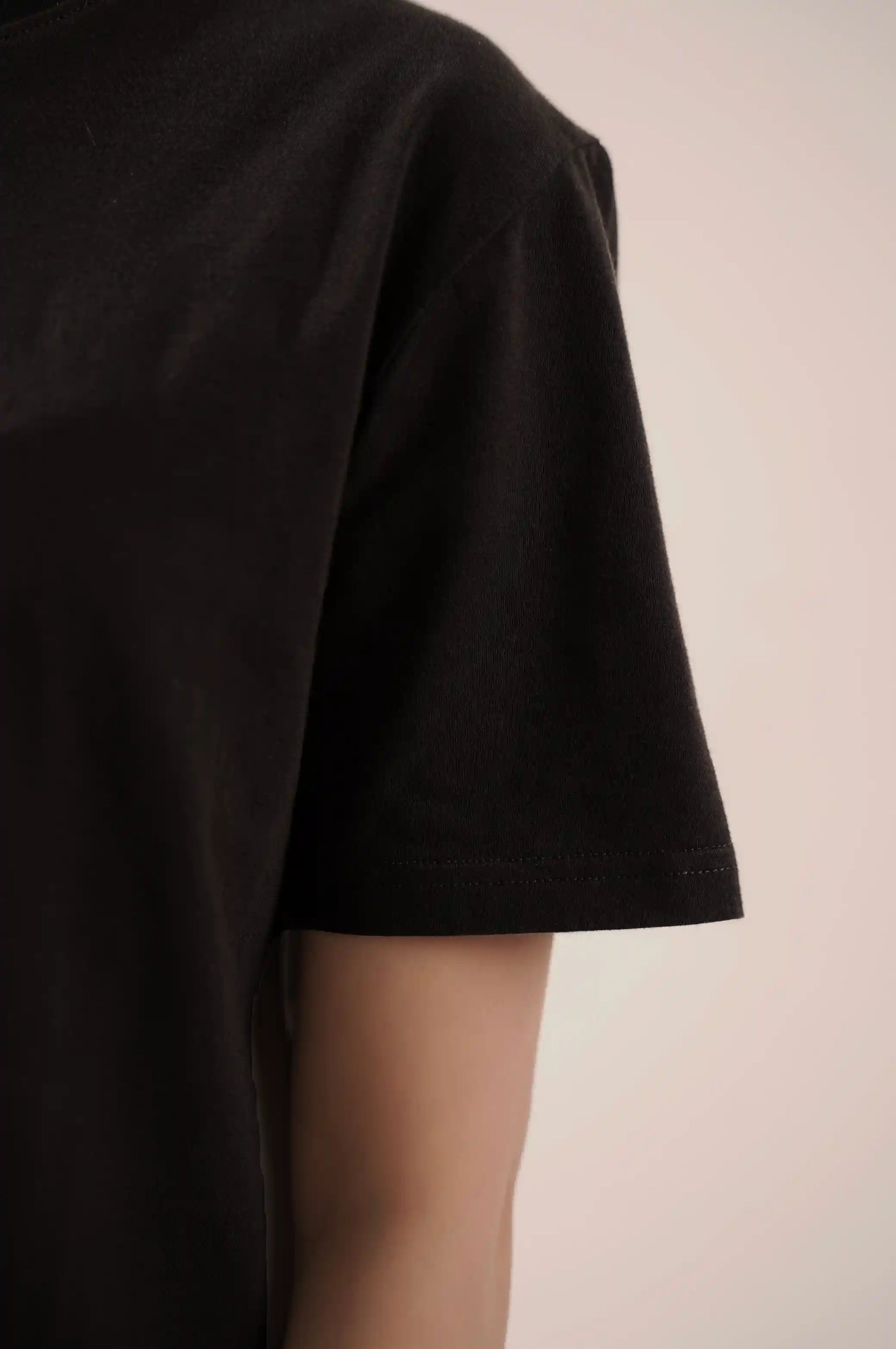 Black CROPPED T-SHIRT