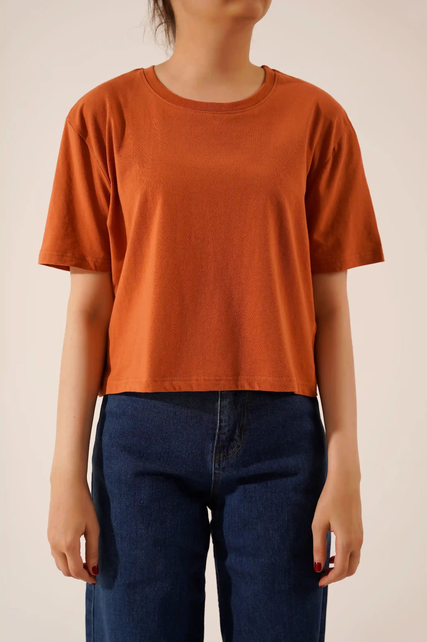 RUST CROPPED CREW NECK T-SHIRT