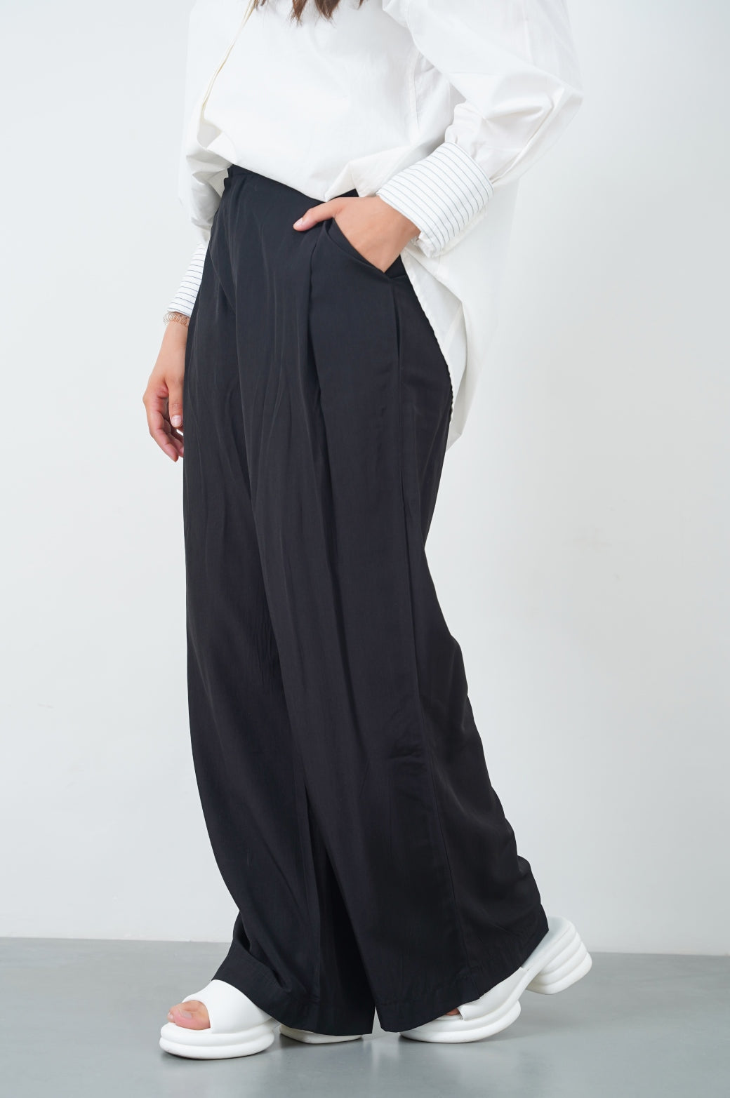 BLACK STONE WASH LONG TROUSER