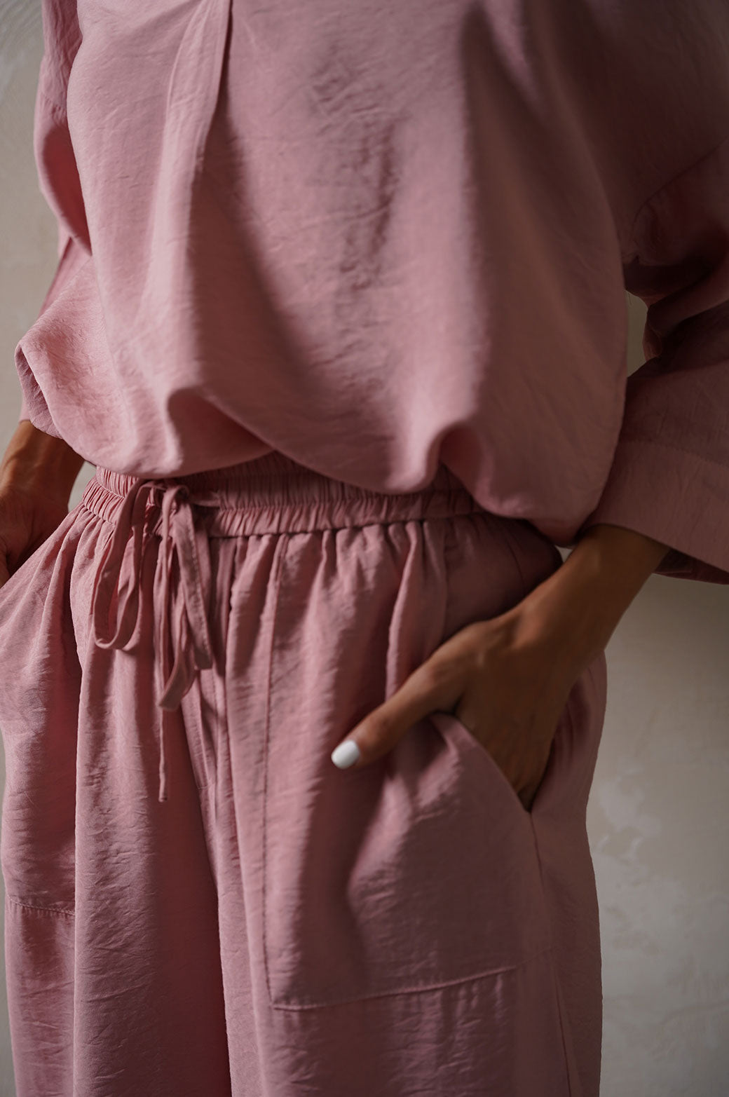 PINK LONG FLOWY PANTS