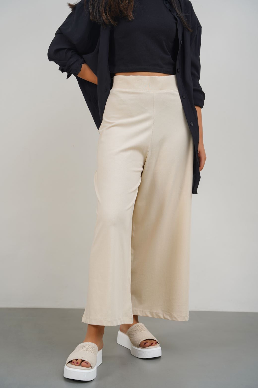 IVORY CROPPED WIDE PANTS