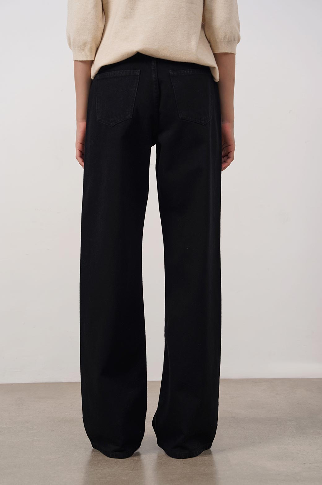 BLACK WIDE LONG JEANS