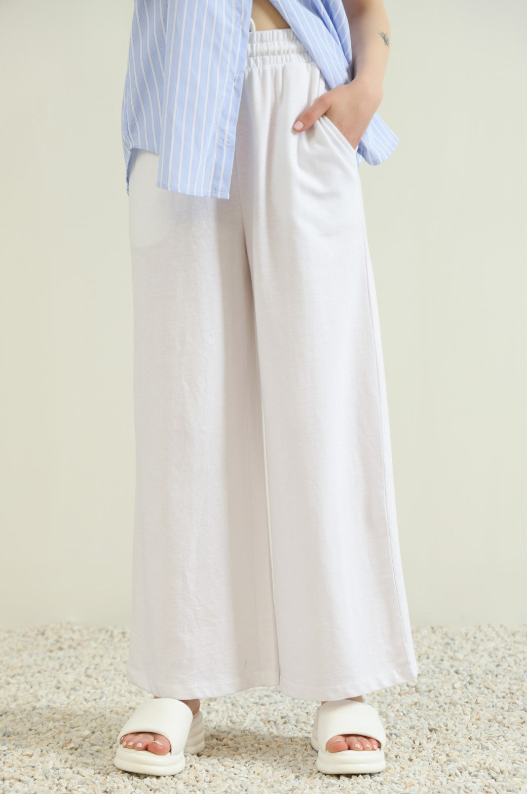 WHITE WIDE LEG TROUSERS