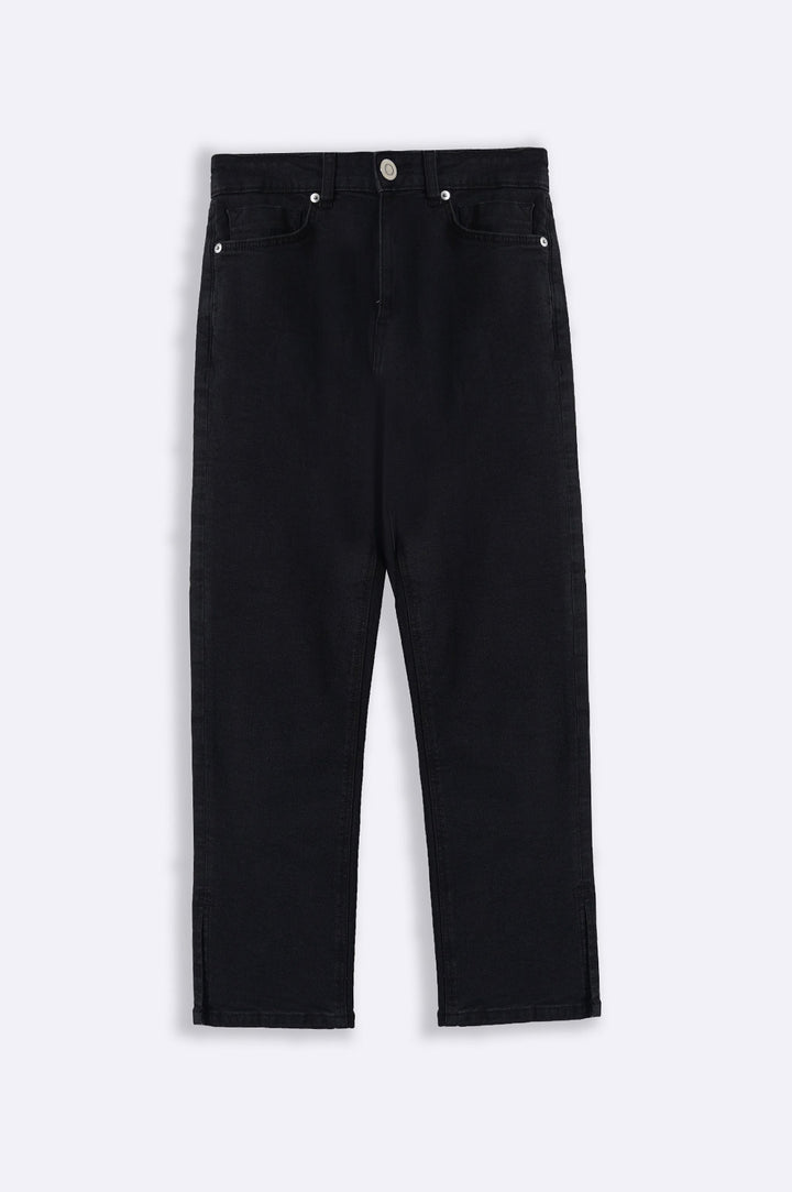 BLACK ANKLE CROPPED SLIM JEANS