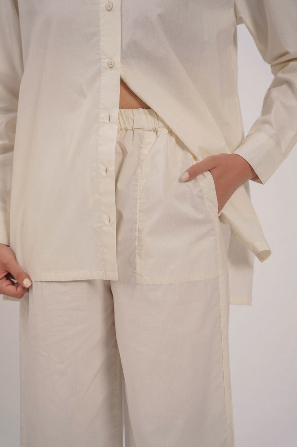 IVORY POPLIN TURN UP PANTS