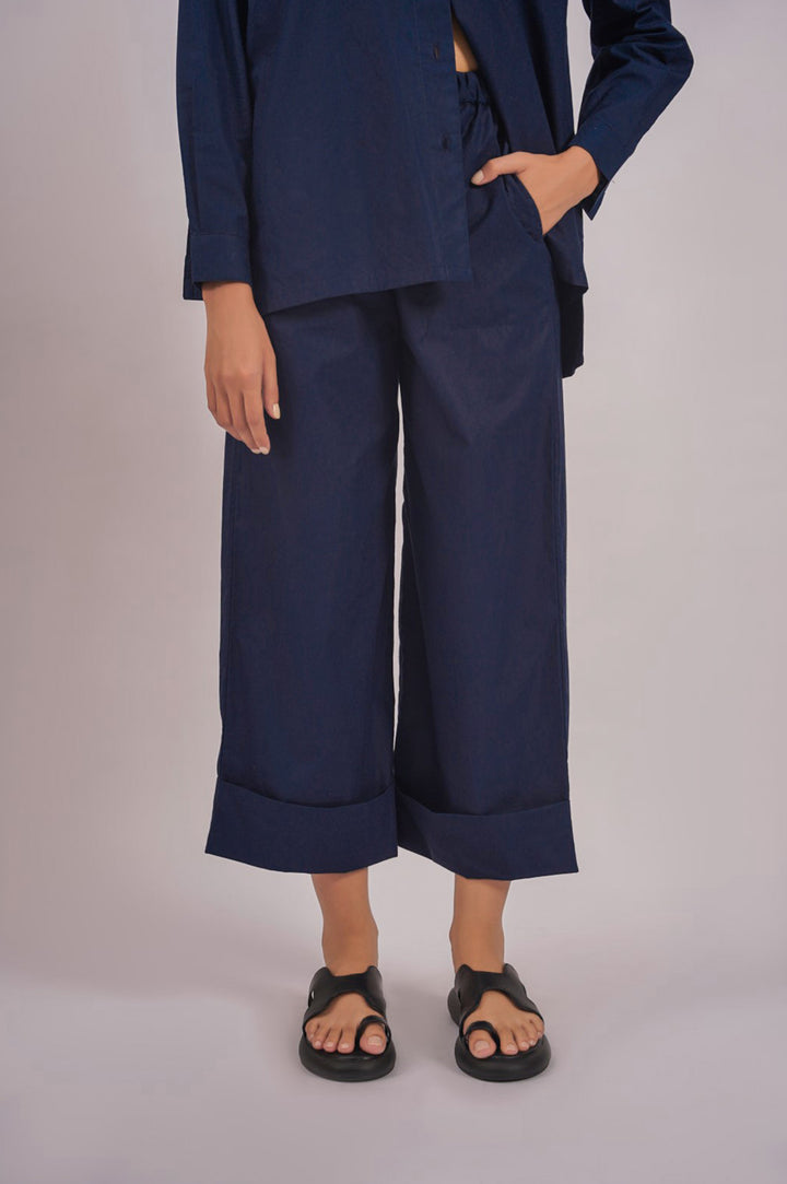 NAVY POPLIN TURN UP PANTS