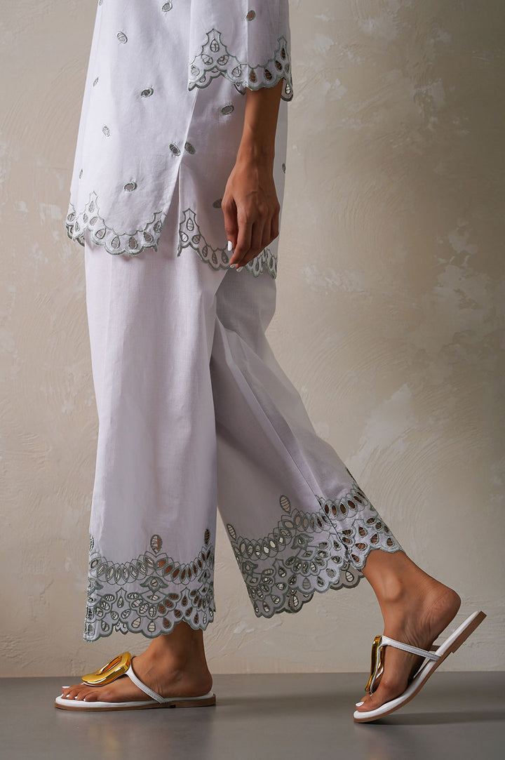 WHITE SCHIFFLI FERN CULOTTES