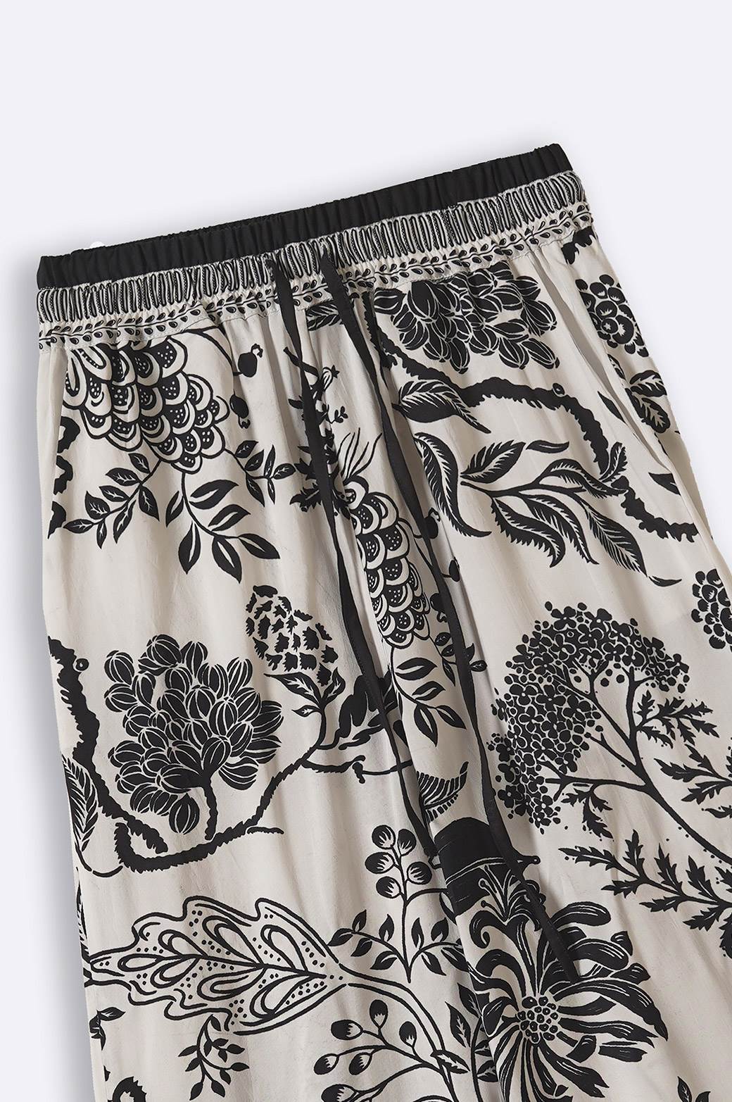 WHITE BLACK PETUNIA PRINTED CULOTTES