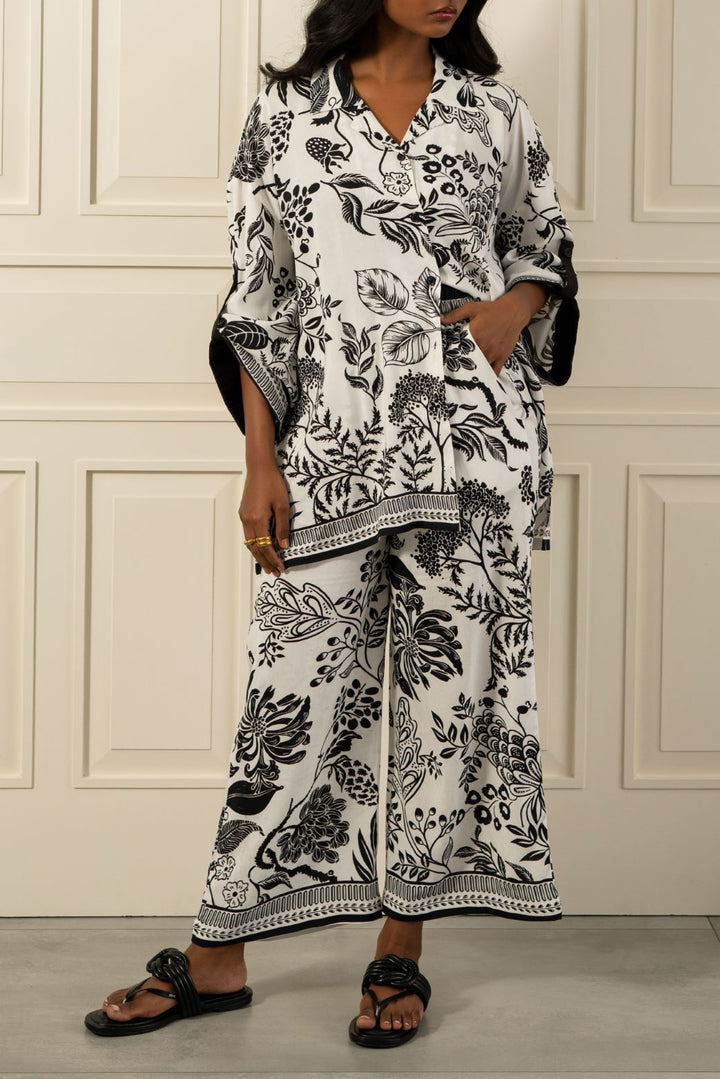 WHITE BLACK PETUNIA PRINTED CULOTTES