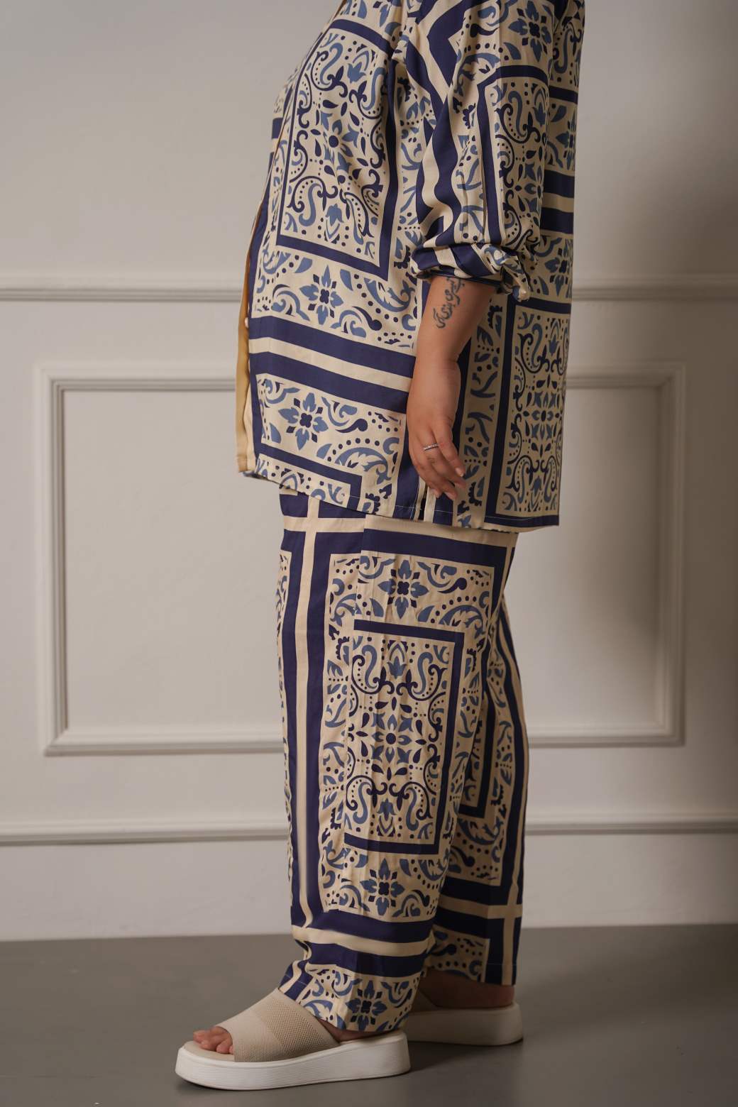 BLUE PORCELAIN WIDE LEG TROUSERS