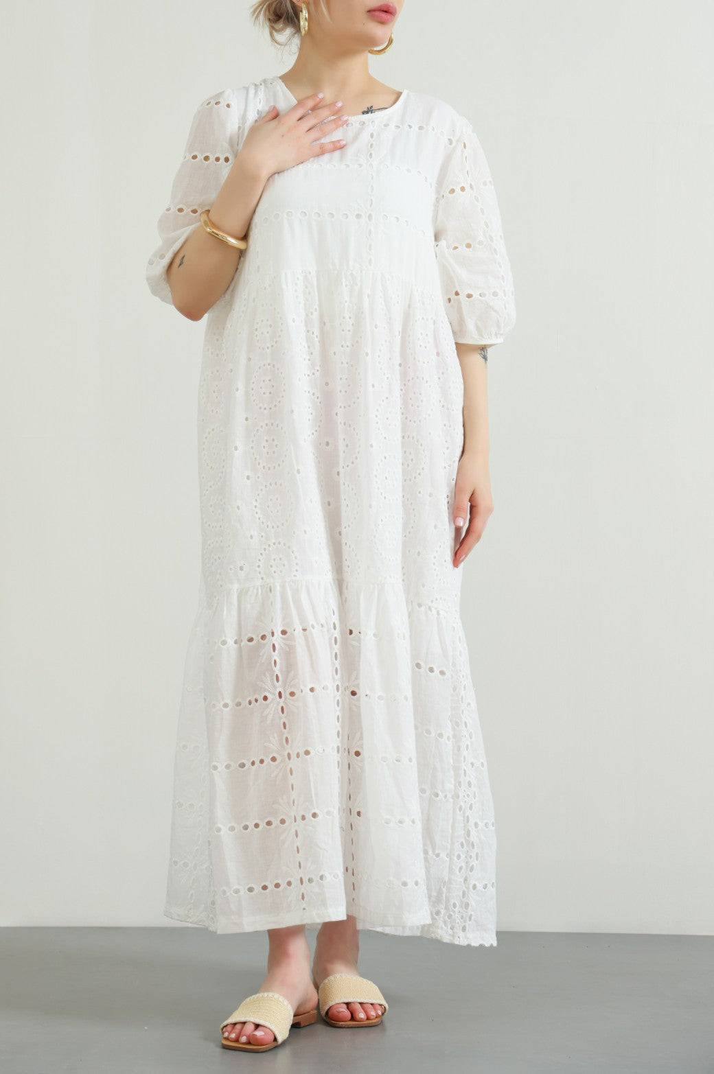 WHITE EMBROIDERED TIER DRESS