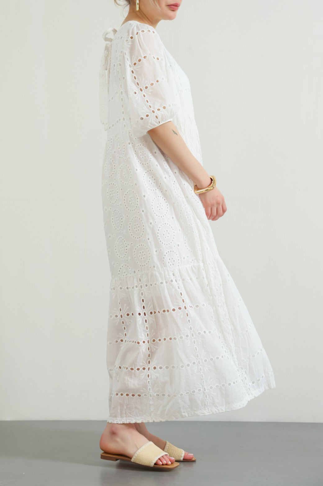 WHITE EMBROIDERED TIER DRESS